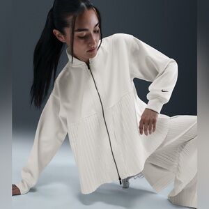 Nike Sportswear Women's Pleated Jacket